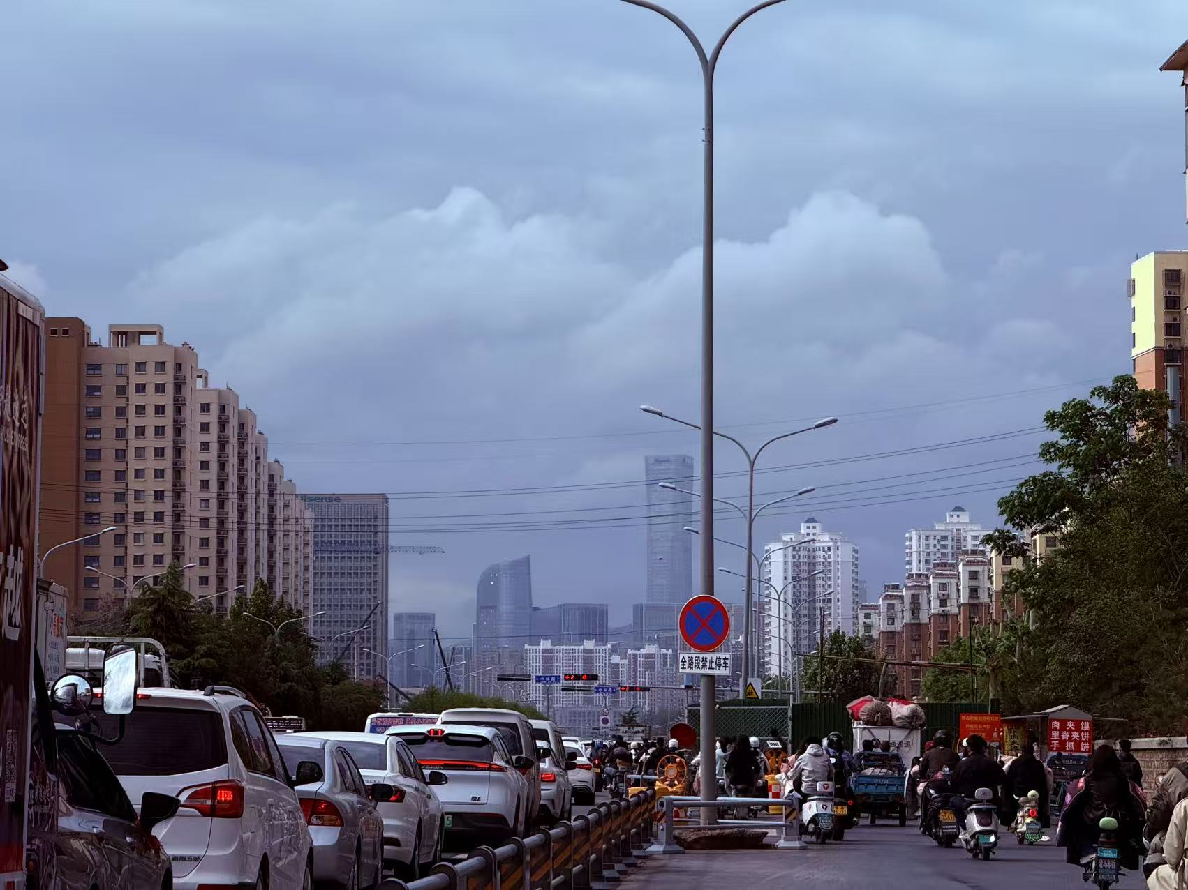 一个国家发展经济的目的是什么？